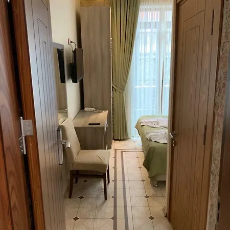 Alright 2* イスタンブール