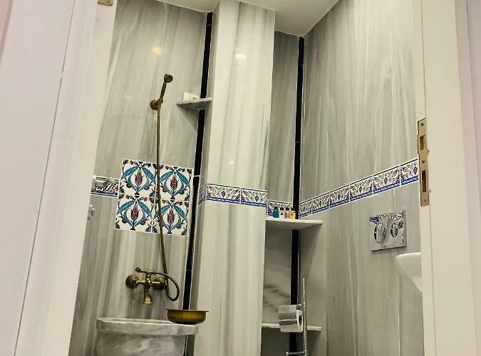 Ξενοδοχείο Alright 2*