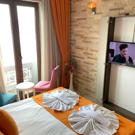 Alright Hotel 2*