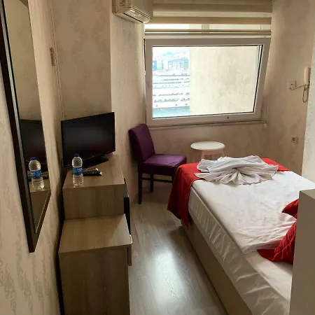 Hotel Alright